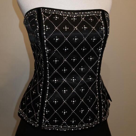 corsets - Picture 2 of 5